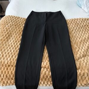 NEVER BEEN WORN women’s ARITZIA Black Dress Pants